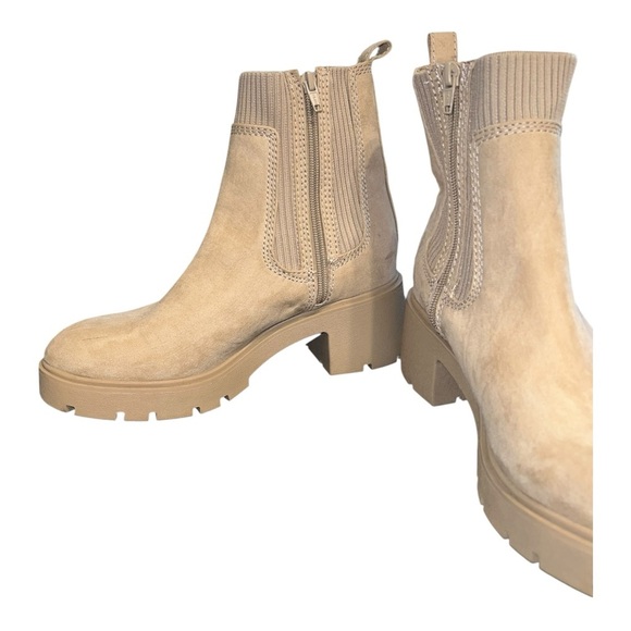 🟠No Boundaries Bone Chelsea Boots – Size 8 - Picture 3 of 10